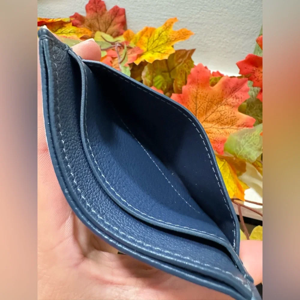 ONE DAY SALE✨ Louis Vuitton Dark Blue Monogram shadow double Card Holder